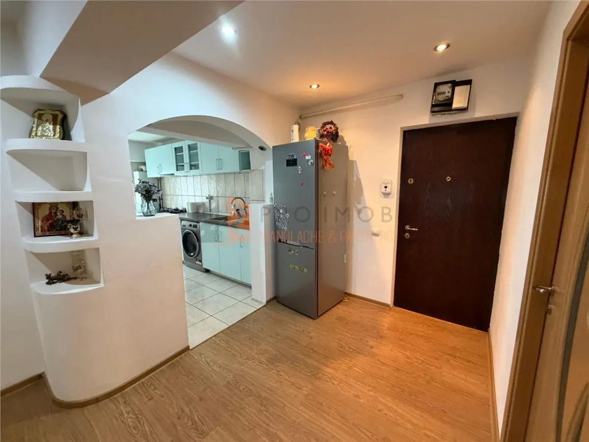 Apartament 4 camere cf 1 decomandat zona Obor - foto 8