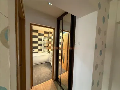 Apartament 4 camere cf 1 decomandat zona Obor - foto 10