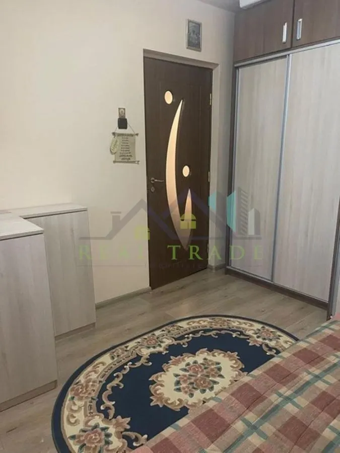 Apartament 3 camere decomandat etajul 1 Astra Carpatilor - foto 5