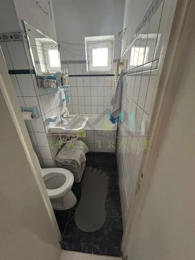 Apartament cu 2 camere etajul 1  Zona Tractorul - foto 8