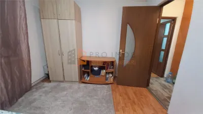 Apartament 2 camere cf 1 semidecomandat zona Micro 3 - foto 6