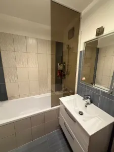Apartament 3 camere, dressing, 3 parcari zona Garii - foto 7