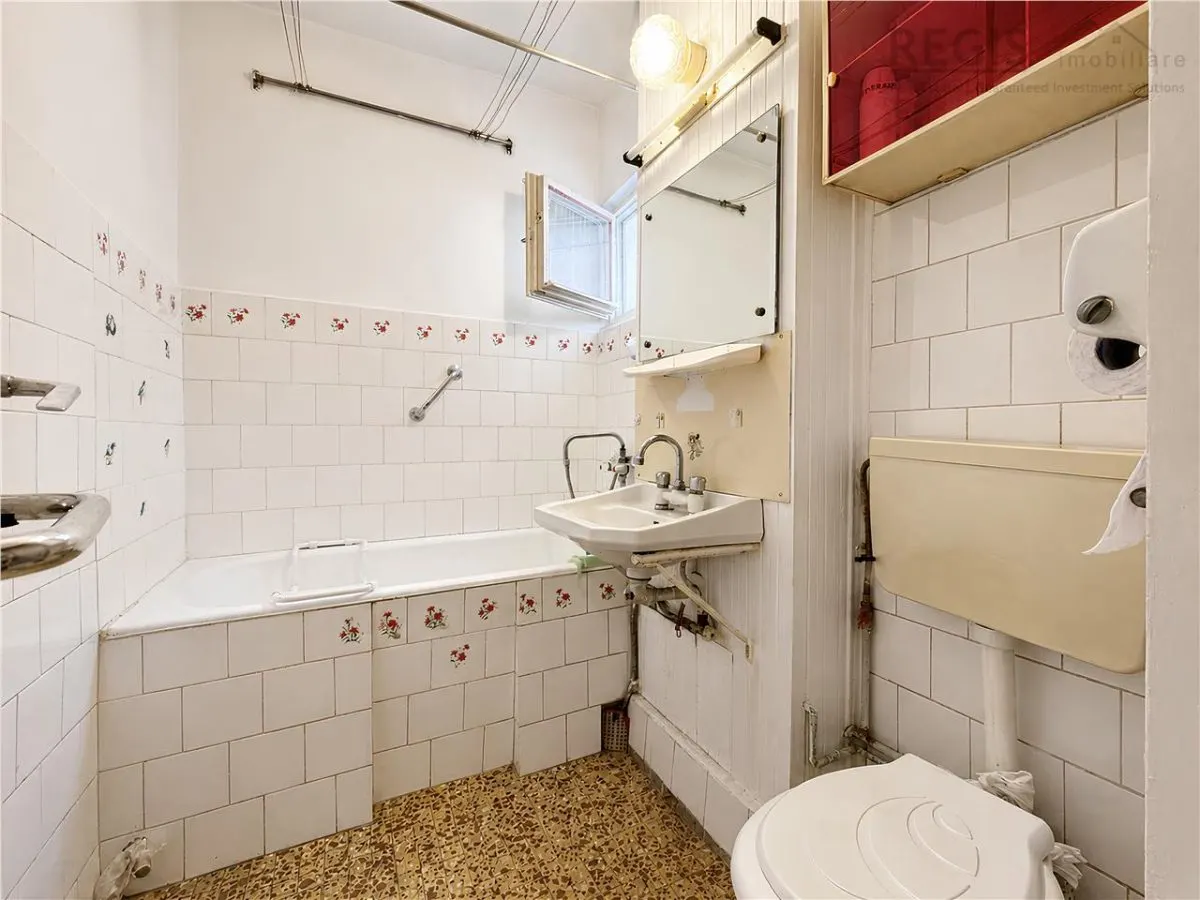 Apartament cu 3 camere de vanzare in zona Grivitei - foto 10
