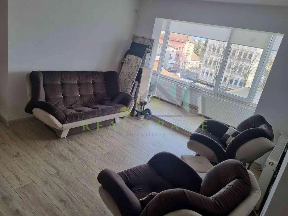 Apartament 2 camere zona Spitalului Judetean Brasov - foto 2