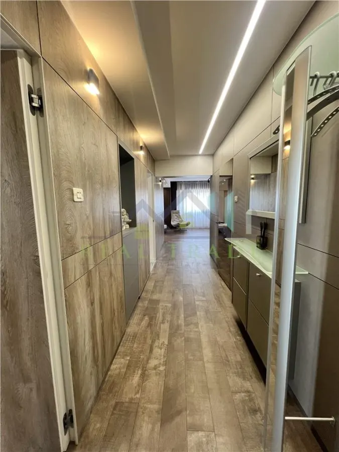 Apartament 4 camere decomandat intrare Racadau - foto 16