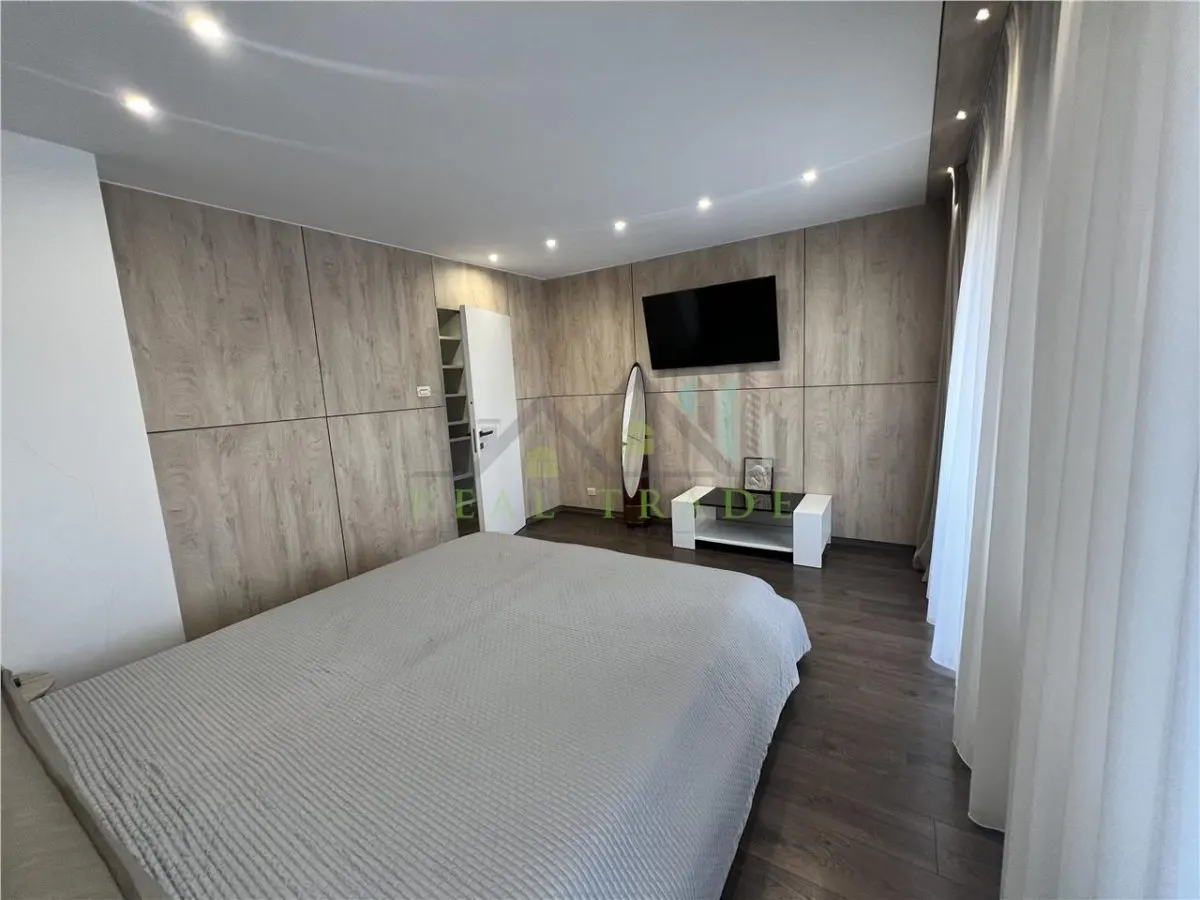 Apartament 4 camere decomandat intrare Racadau - foto 5