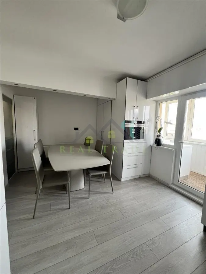 Apartament 4 camere decomandat intrare Racadau - foto 10