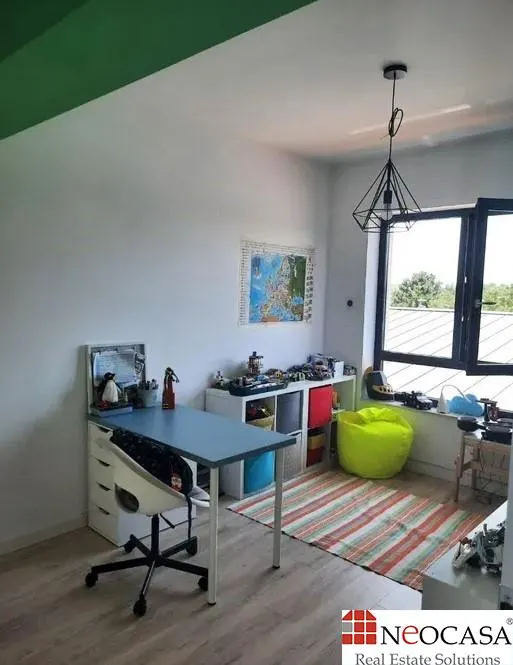 VECINATATE LAC, VILA 2021, SUPERBA, 5 CAMERE, TEREN 390 MP! - foto 5