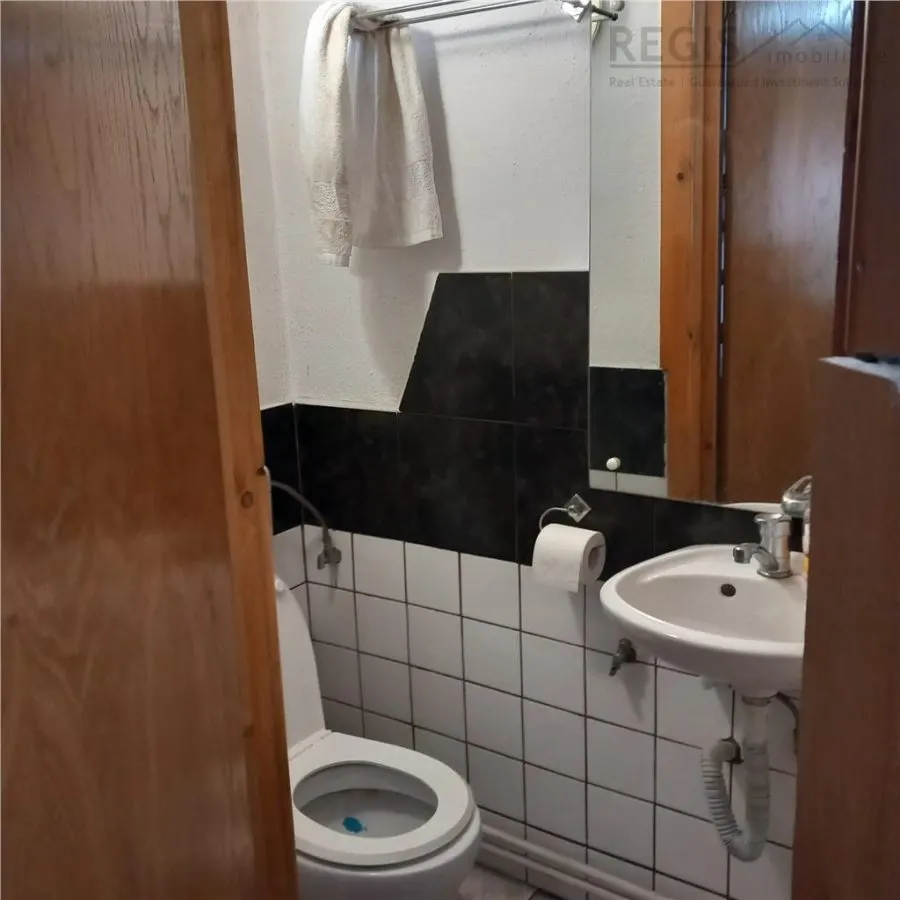 Casa tip duplex in zona centrala, 4 camere, mobilata complet, pret foarte bun - foto 12