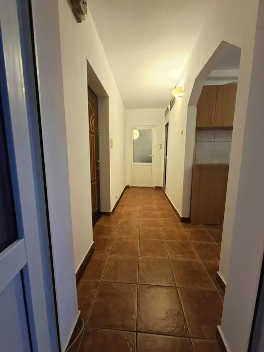 Apartament 2 camere decomandat, zona AFI , Centrul Civic - foto 5