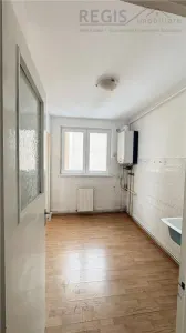 Apartament 3 camere luminos cu boxa Calea Bucuresti - foto 7