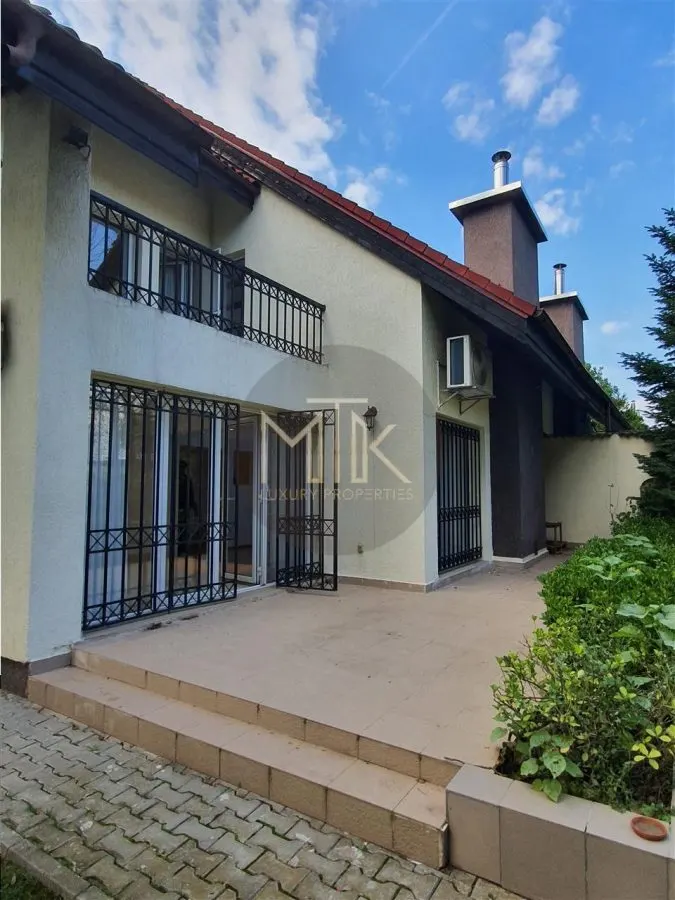 Vila 7 Camere | Erou Iancu Nicolae - foto 1