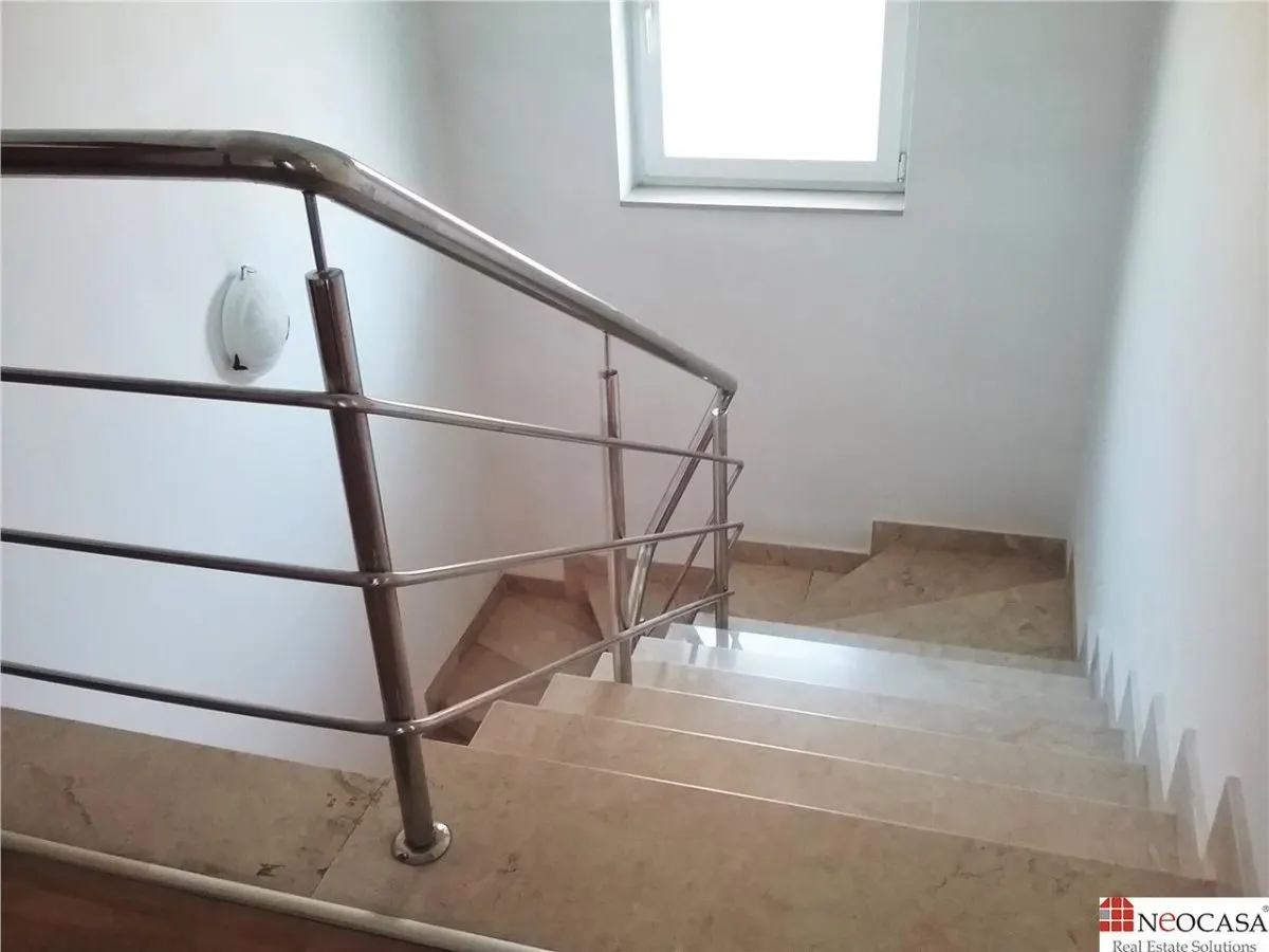 IANCU NICOLAE, S+P+1, 6 CAMERE, 410 MP, PISCINA, CURTE SUPERBA! - foto 15