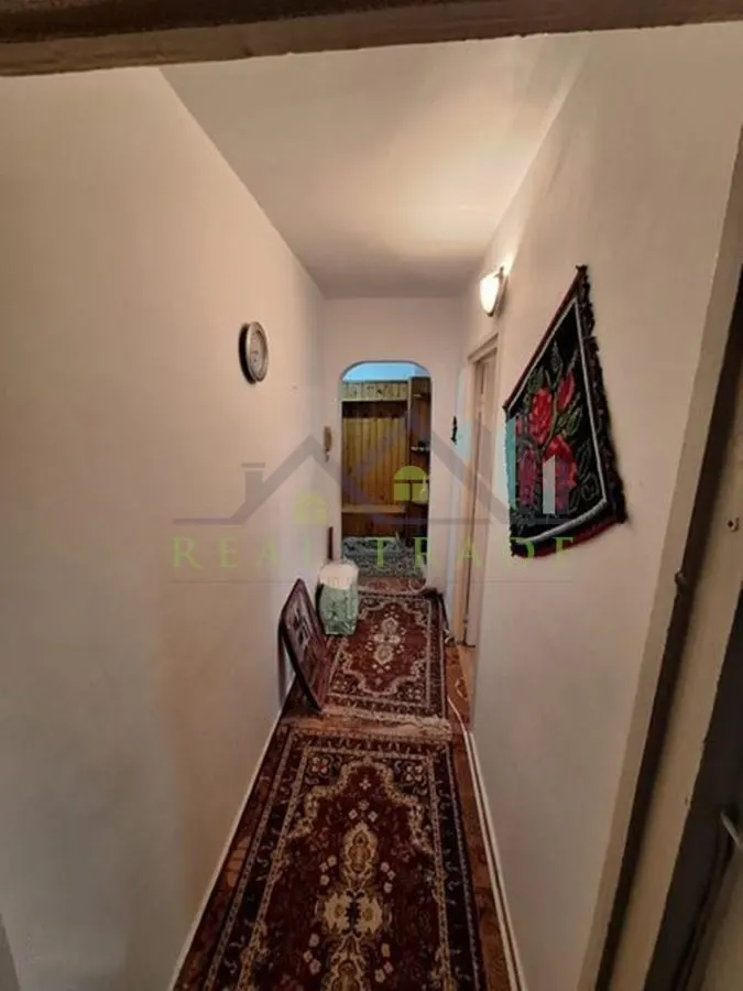 Apartament 3 camere intrare Racadau- Carpatilor - foto 5