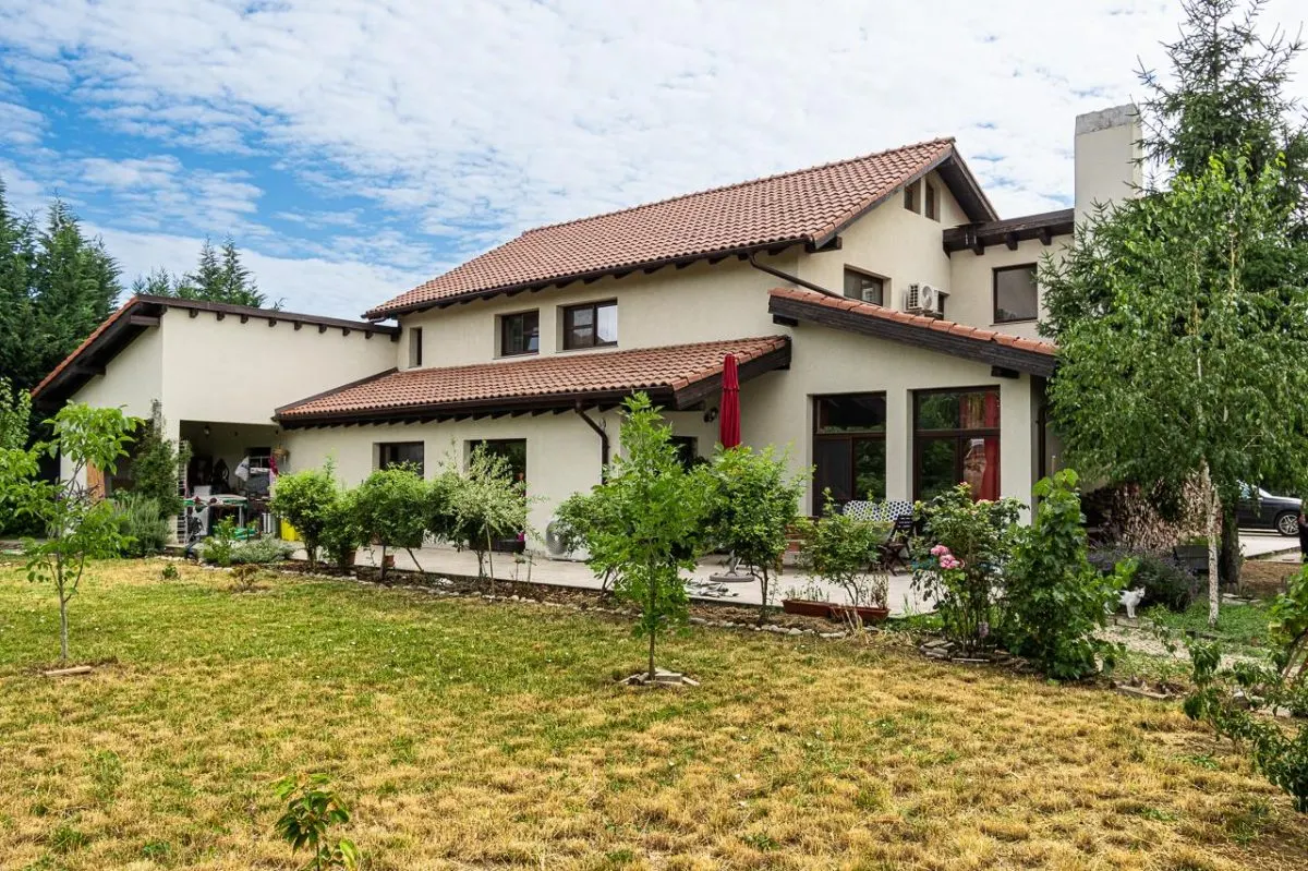 EXCLUSIV - Vila Individuala Otopeni | Teren 6350MP - foto 2