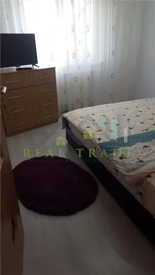 Apartament 3 camere decomandat intrare Racadau - foto 5