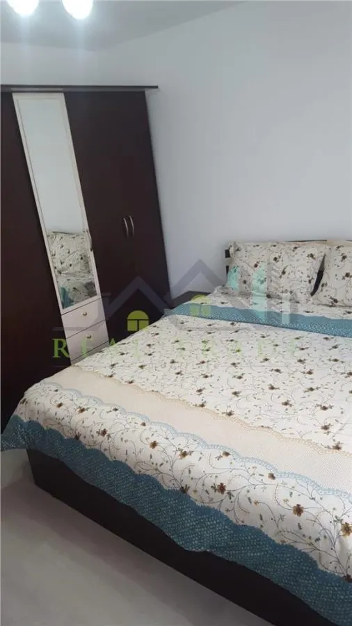 Apartament 3 camere decomandat intrare Racadau - foto 6