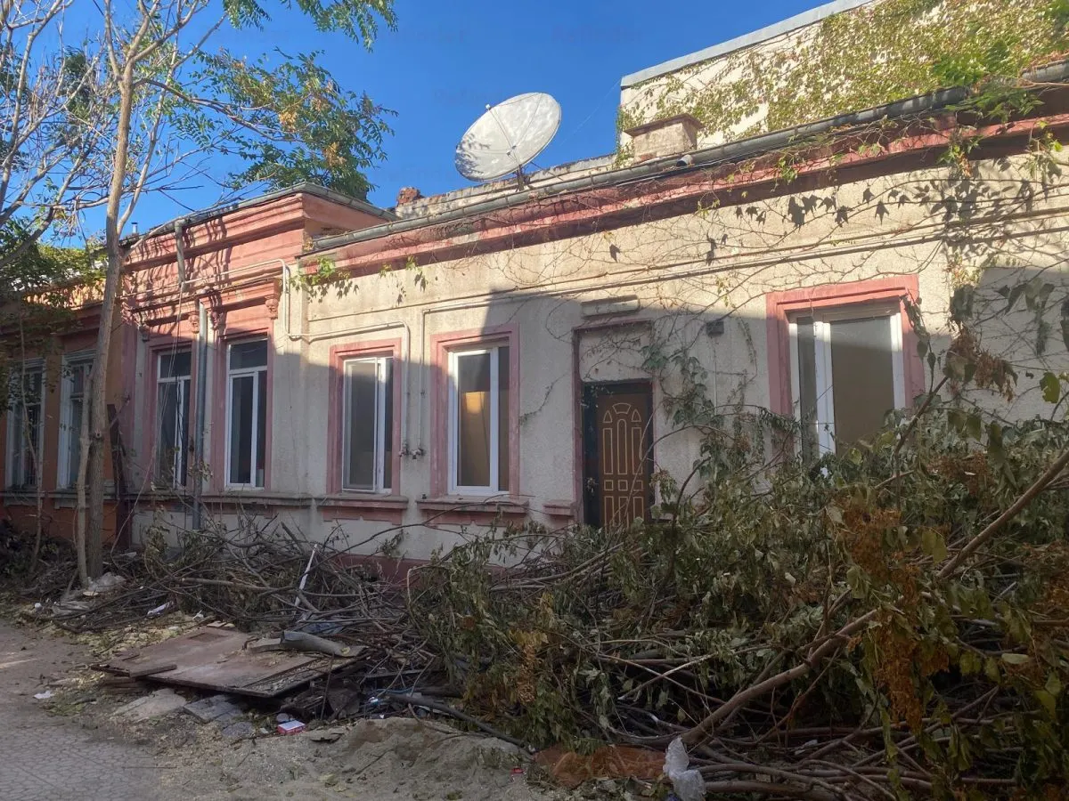Vanzare casa 3 corpuri cladire | Unirii - Marasesti | - foto 1
