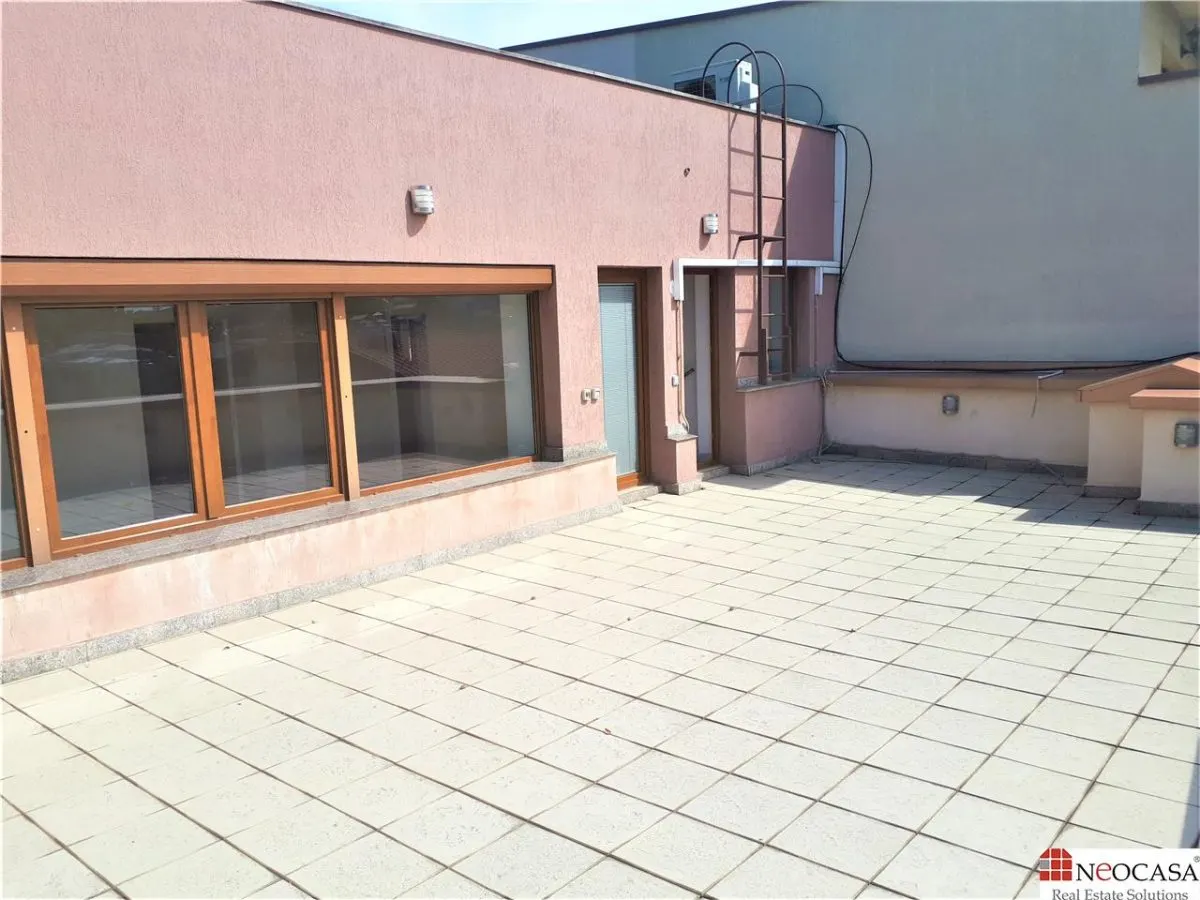 PTA DOROBANTI - COLEGIUL CARAGIALE, VILA 1998, 650 MP,  GARAJ DUBLU! - foto 5