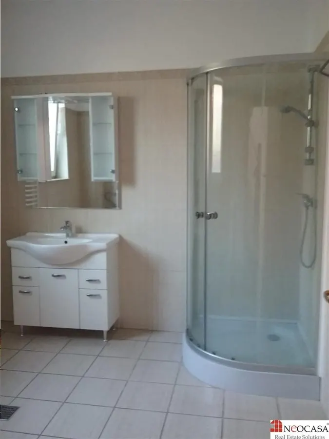 VILA EXTRAORDINARA, 6 CAMERE LUMINOASE, PISCINA, CURTE FOARTE FRUMOASA! - foto 13