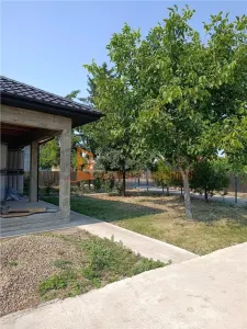 Casa tip parter zona Capatanesti - foto 3