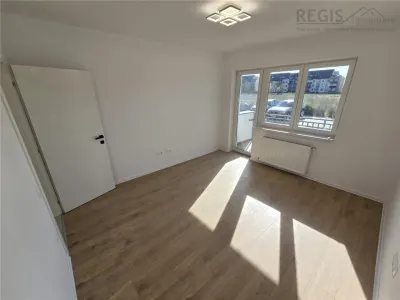 Apartament 3 Camere | Zona Tractorul | 2 Balcoane | NOU - foto 3