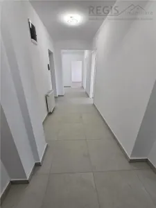 Apartament 3 Camere | Zona Tractorul | 2 Balcoane | NOU - foto 9