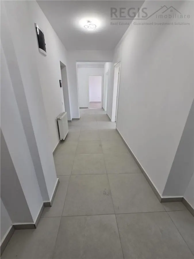 Apartament 3 Camere | Zona Tractorul | 2 Balcoane | NOU - foto 9