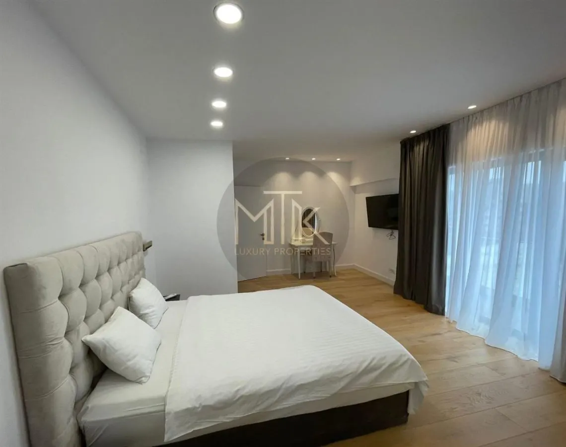 P-ta VICTORIEI | PENTHOUSE 400 MP - TERASA 122MP | Mobilat integral - foto 13