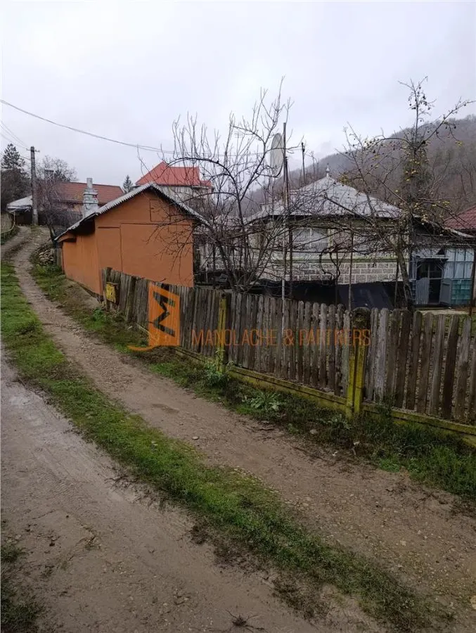 Casa tip parter zona Sarata Monteoru - foto 5