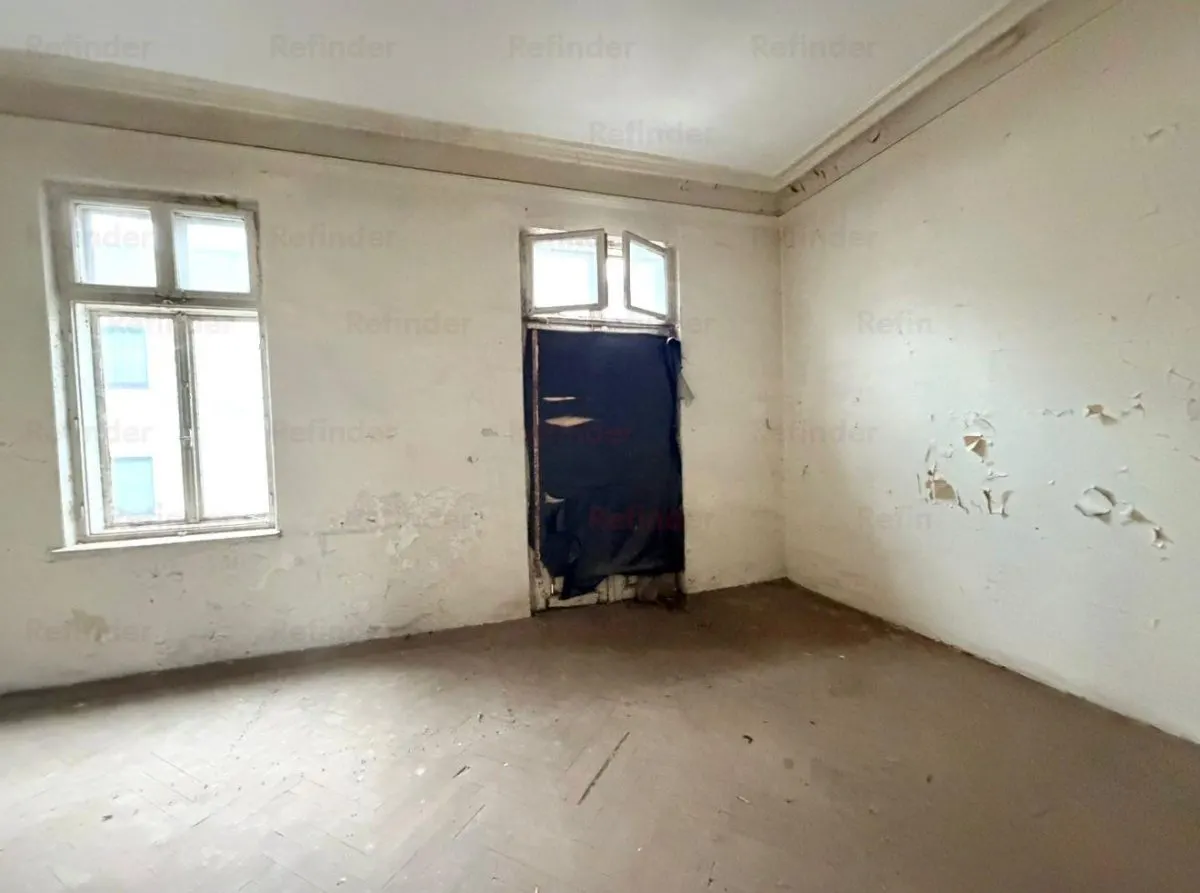 Vanzare casa + teren | Unirii - Cartier Evreiesc | teren 566 mp | necesita renovare | - foto 13