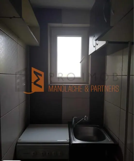 Apartament 2 camere cf 2 semidecomandat zona Spiru Haret - foto 5
