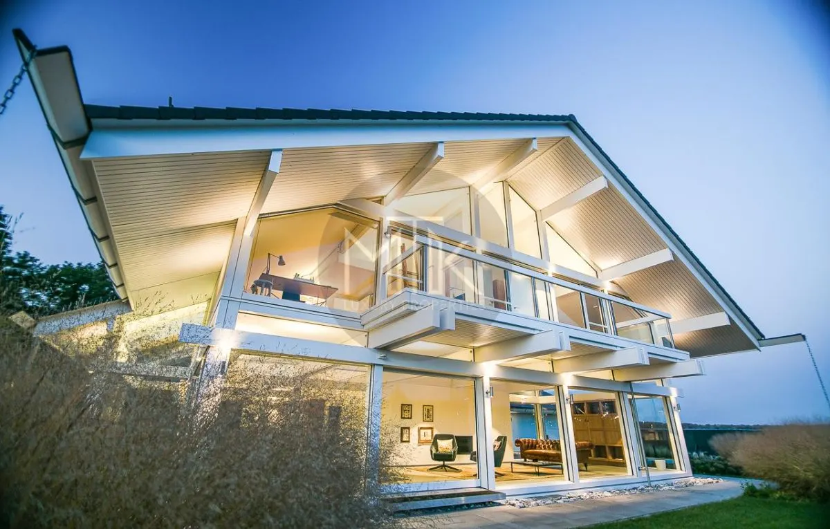 UNIQUE Villa in Romania | AMAZING Architecture | Huf Haus Design | COMISION 0% - foto 1