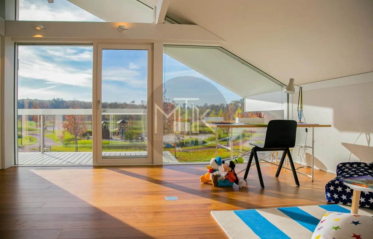 UNIQUE Villa in Romania | AMAZING Architecture | Huf Haus Design | COMISION 0% - foto 4