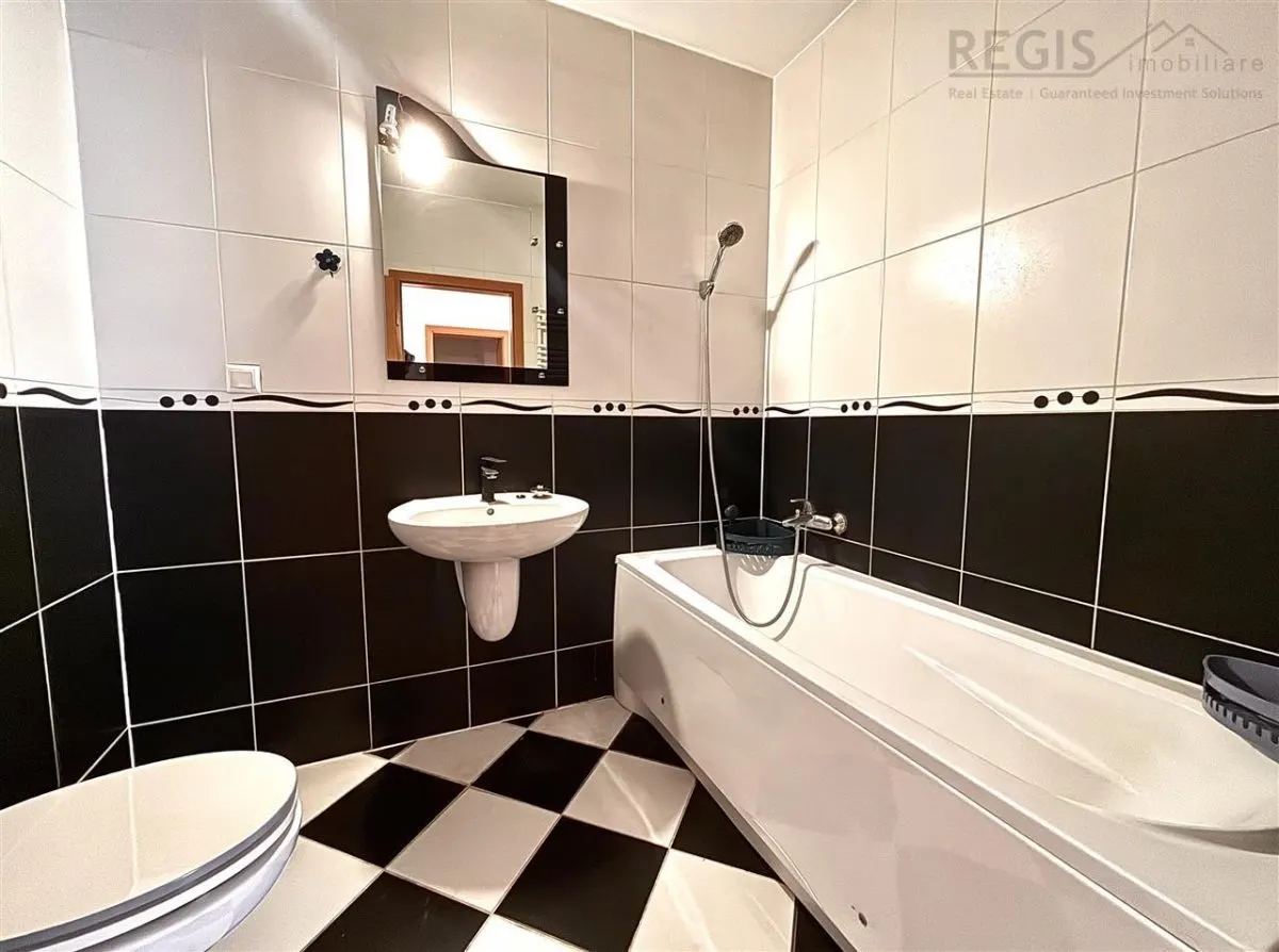 De vanzare | 3 camere decomandat, parcare si boxa - foto 15