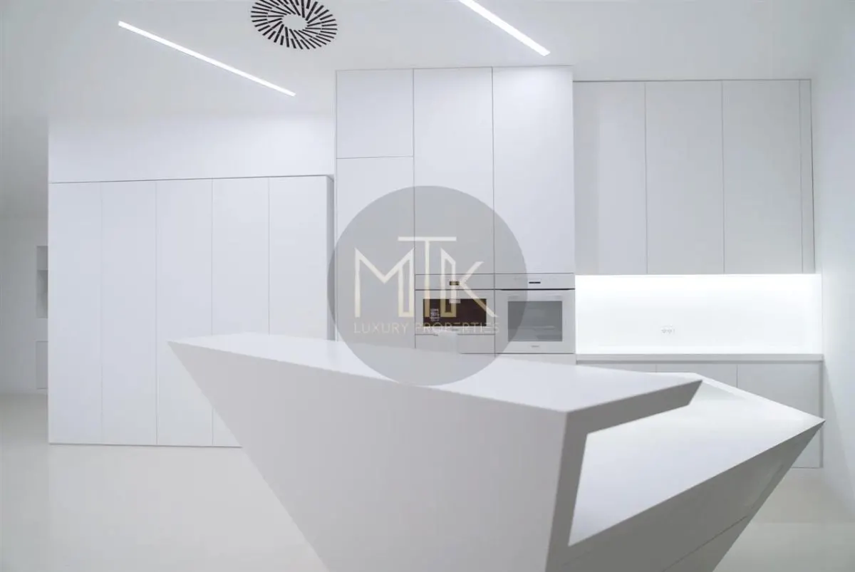 Vila cu design MINIMALIST | Premiata 2020 | Gated Community | COMISION 0% - foto 4