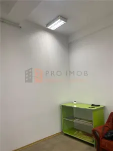Spatiu comercial zona Brosteni - foto 13