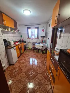 Apartament 3 camere etaj intermediar Calea Bucuresti, Brasov - foto 3