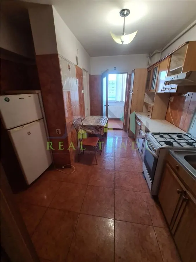 Apartament 3 camere Racadau- Carpatilor - foto 5