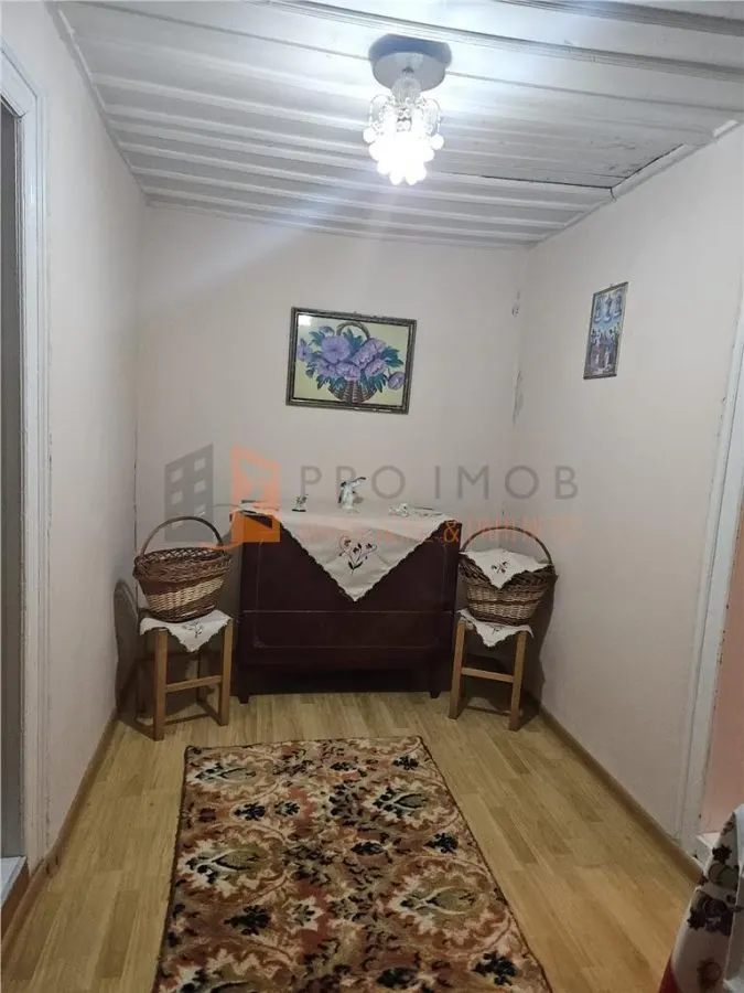 Casa tip parter + beci si teren in Candesti, Vernesti - foto 12