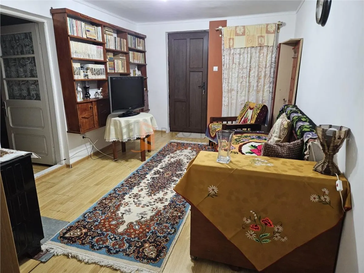 Casa tip parter + beci si teren in Candesti, Vernesti - foto 15