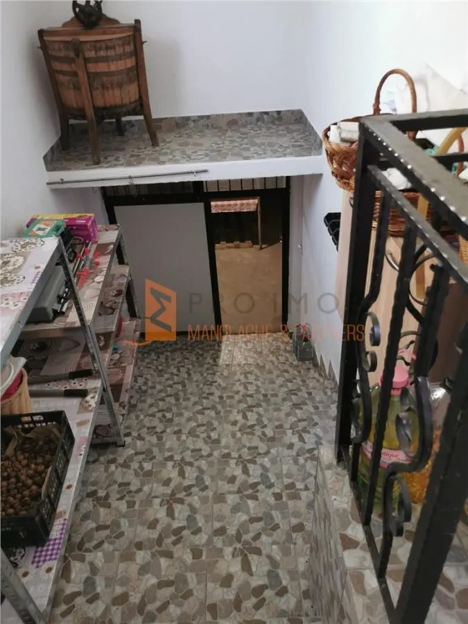 Casa tip parter + beci si teren in Candesti, Vernesti - foto 19