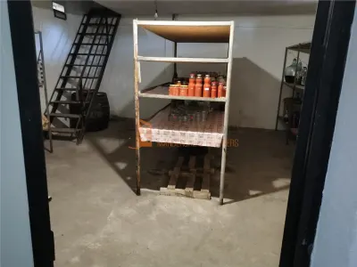 Casa tip parter + beci si teren in Candesti, Vernesti - foto 20