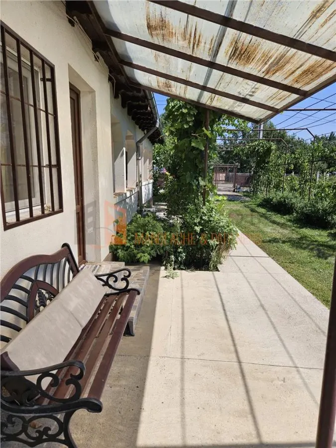 Casa tip parter + beci si teren in Candesti, Vernesti - foto 25