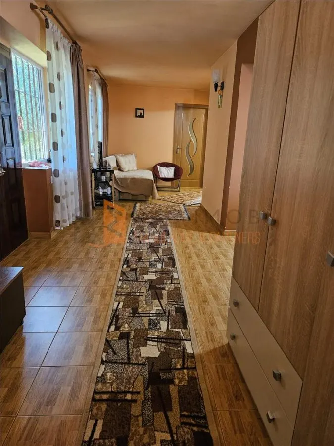 Casa tip parter + beci si teren in Candesti, Vernesti - foto 8