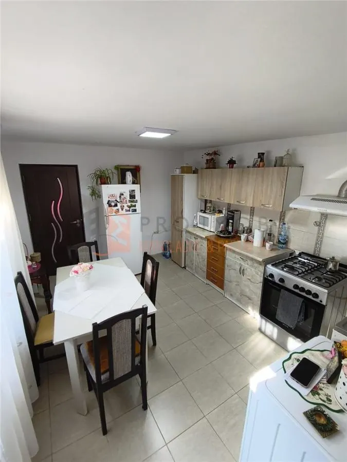 EXCLUSIVITATE! Casa tip parter zona 23 August - foto 9