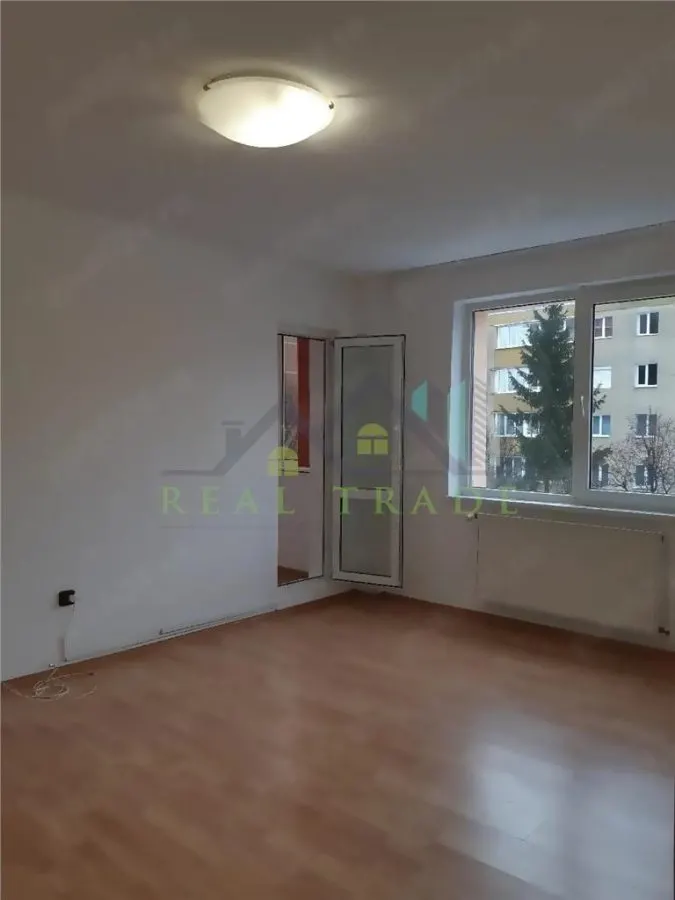Apartament 2 camere etajul 2 zona Calea Bucuresti - foto 1