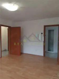 Apartament 2 camere etajul 2 zona Calea Bucuresti - foto 3