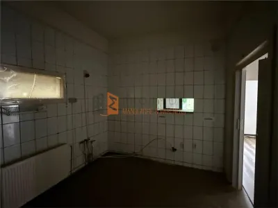 EXCLUSIVITATE! Pensiune  pretabil Spatiu comercial P+1+M  zona Siriu - foto 13