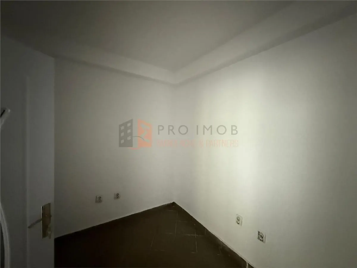 EXCLUSIVITATE! Pensiune  pretabil Spatiu comercial P+1+M  zona Siriu - foto 16